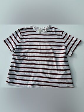 H&M Women’s White & Burgundy Brown Striped Short Sleeve Tee. Size XL
